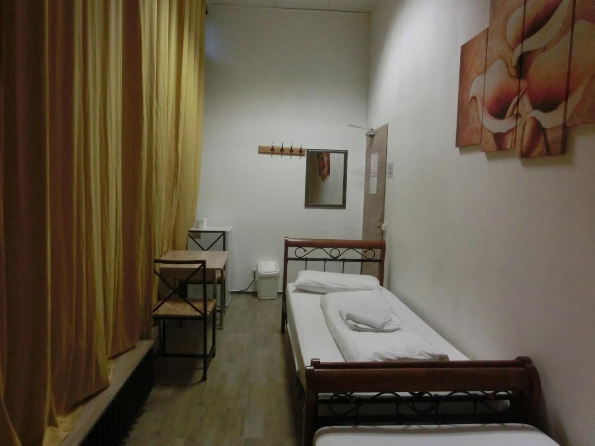 Economy Twin Room